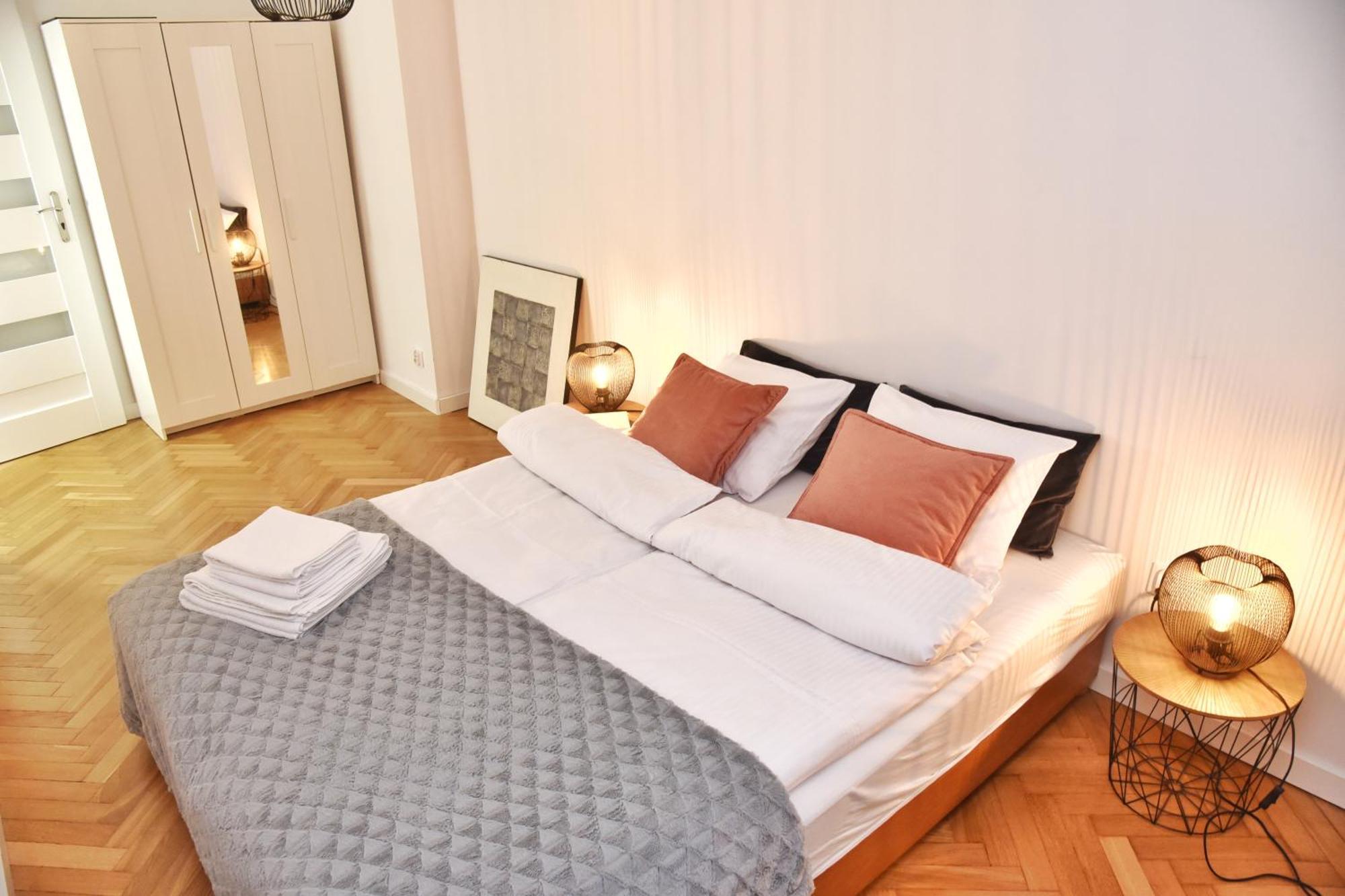 Good Feeling Rynek Wroclaw Apartment Ngoại thất bức ảnh