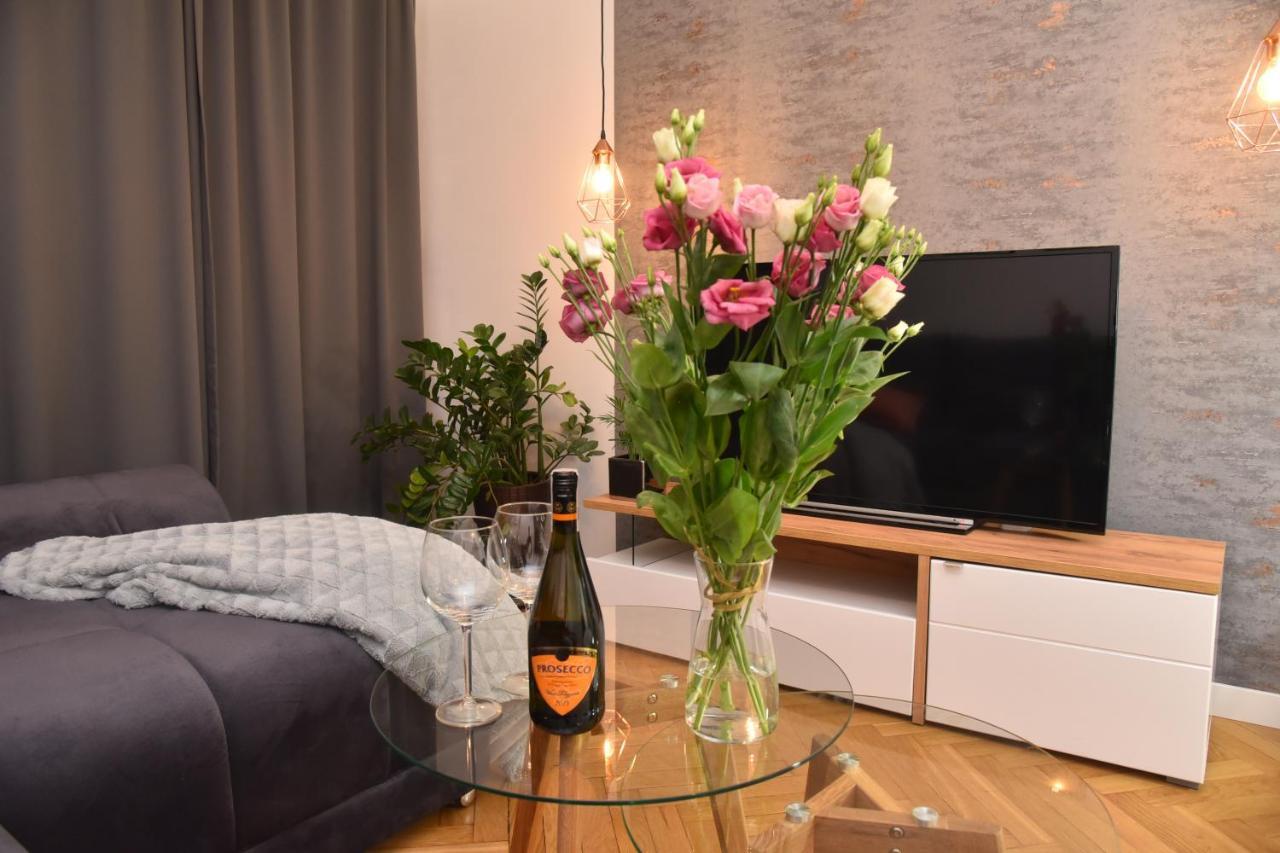 Good Feeling Rynek Wroclaw Apartment Ngoại thất bức ảnh